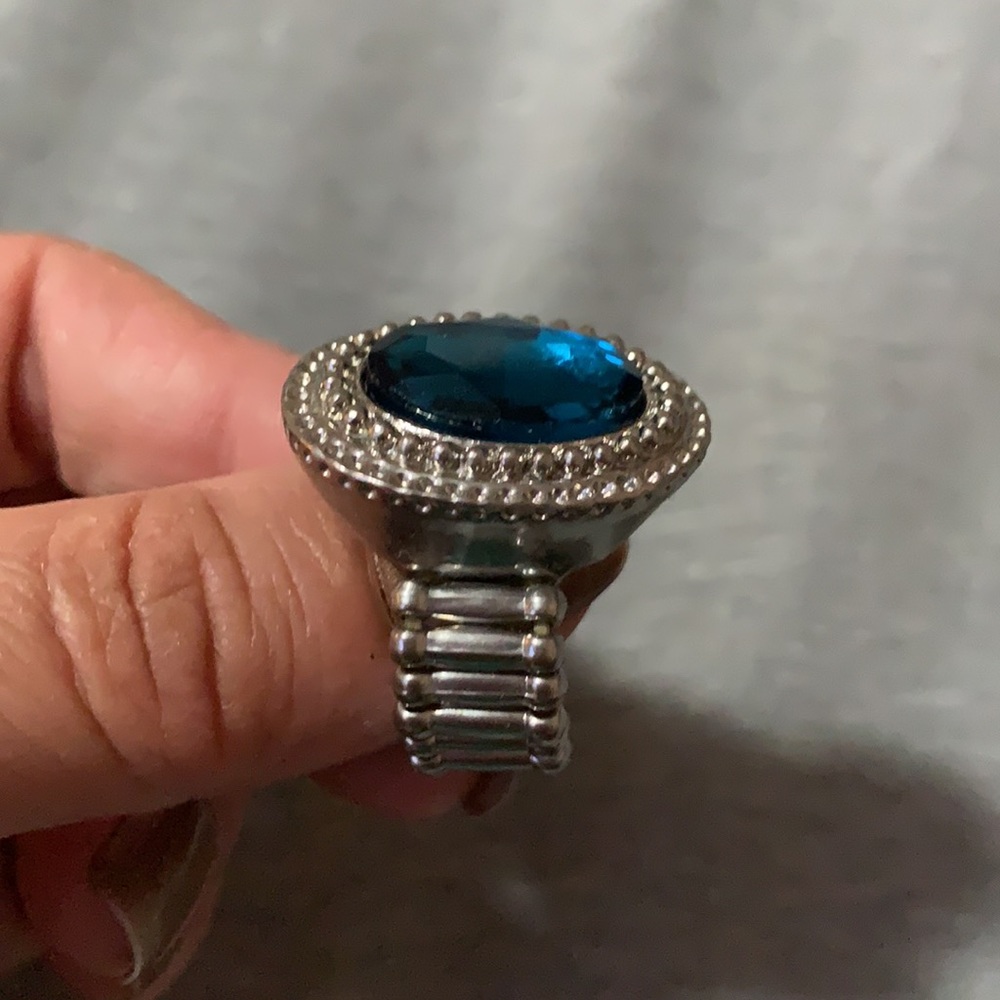 Stretchable ring - Picture 2 of 2